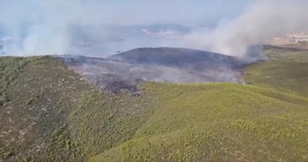Bakan Yumaklı: Çanakkale'de rüzgar yangını yeniden büyüttü 