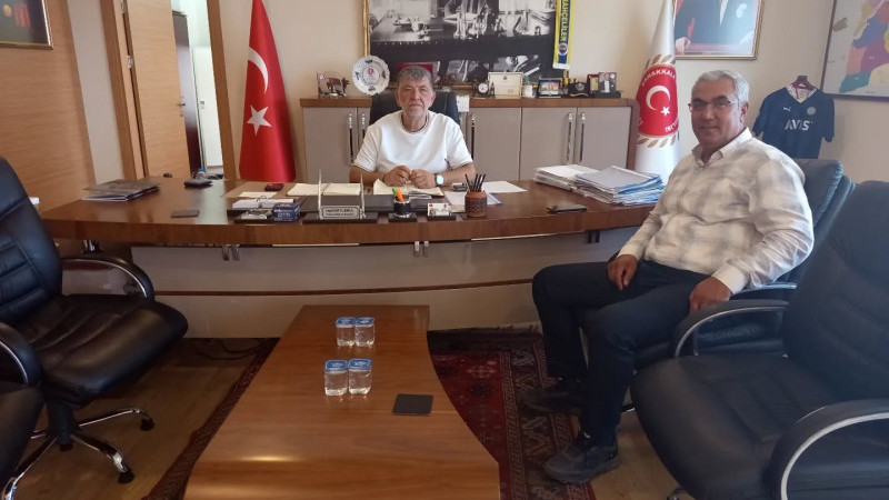 Ezine Derbentbaşı Köy Muhtarı'ndan Başkan Ertuğrul'a Ziyaret
