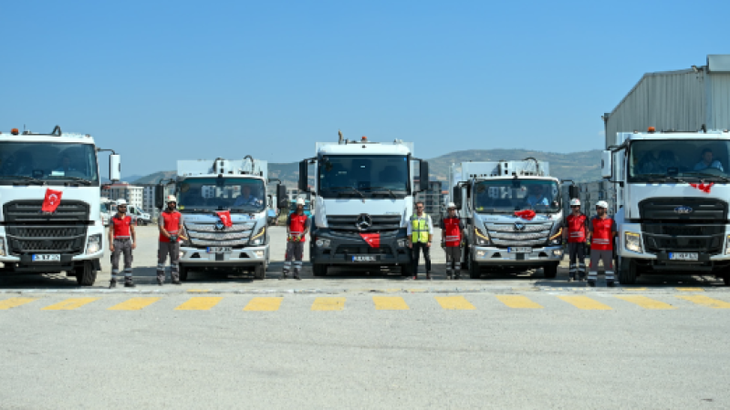 Atık Toplama Aracı Filosuna 5 Yeni Araç Katıldı