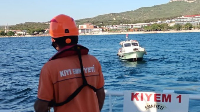 Güzelyalı'da Sürüklenen Tekne Kurtarıldı