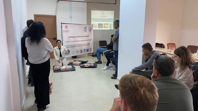 Çanakkale Konyalılar Derneği'rne İlk Yardım Eğitimi