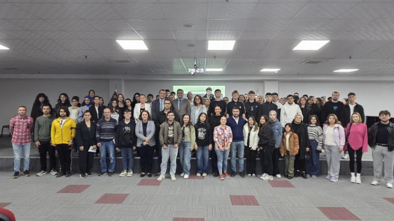 ÇOMÜ Eğitim Fakültesi’nde, Meteoroloji ve Toplum Semineri Düzenlendi