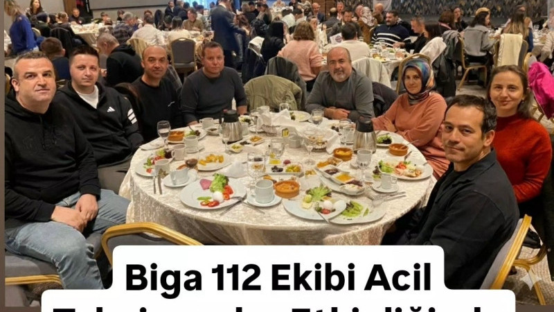 Biga 112 Ekibi Acil Teknisyenler Etkinliğinde Bir Araya Geldi