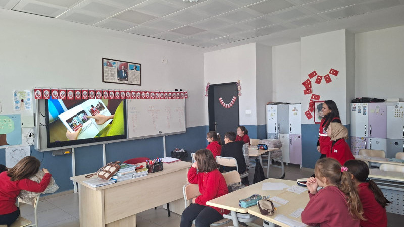 Terzialan Anaokulu ve İlkokulu’nda Kızılay Tanıtım Etkinliği