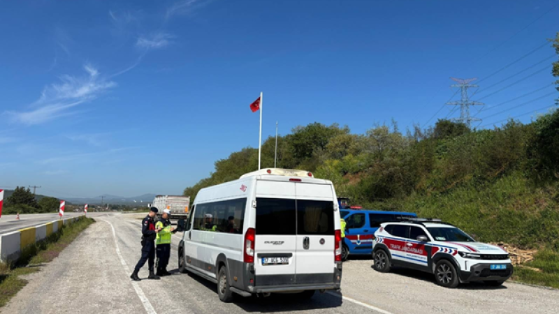 Çanakkale'de Trafik Jandarması Çalışmalarını Sürdürüyor
