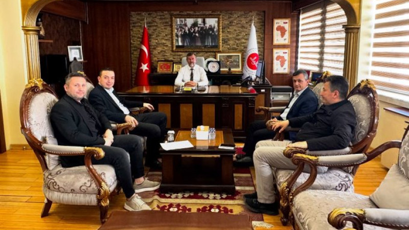 Çanakkale Belediyesi Emlak Müdürü Volkan Saltık'tan İl Müftüsüne Ziyaret