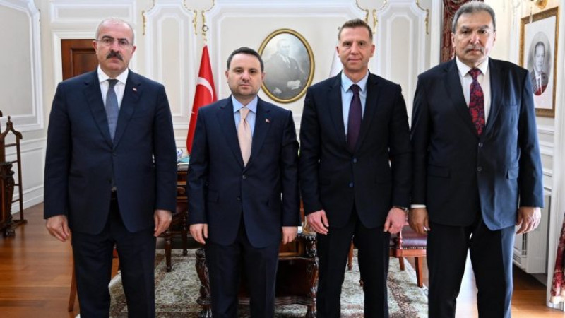 ÇANAKKALE BAŞSAVCISI ÖZKAN GÜRDOĞAN ADALET BAKANI AKIN GÜRLEK’İ ZİYARET ETTİ