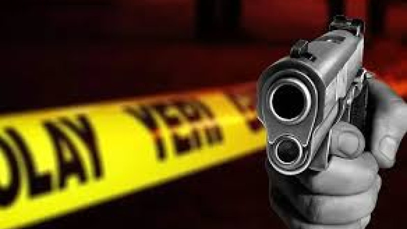 İstanbul'dan Çanakkale'ye gelip bir dükkana kurşunladılar