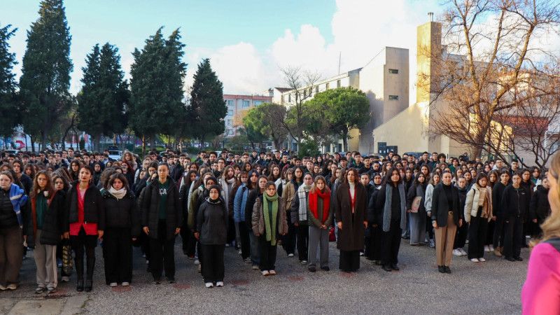 Çanakkale'de ki Okullarda Deprem anması