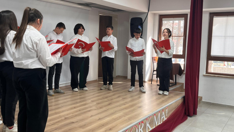 Yenice Yeşilyurt Ortaokulu'nda İstiklal Marşı Etkinliği