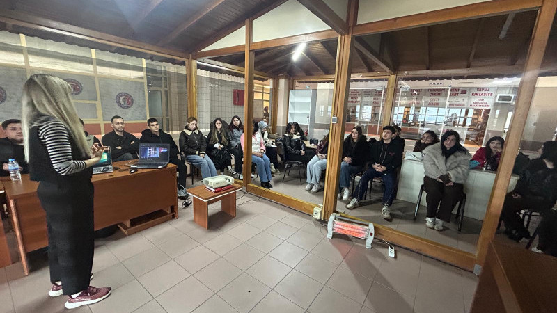 İŞKUR Çanakkale’den MYO Öğrencilerine “İş Arama Becerileri” Eğitimi 