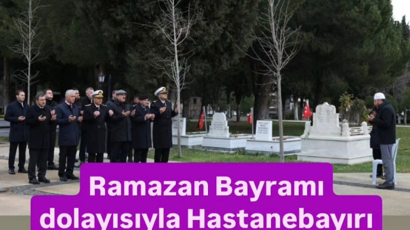 Bayram dolayısıyla Hastanebayırı Şehitliği'ni ziyaret
