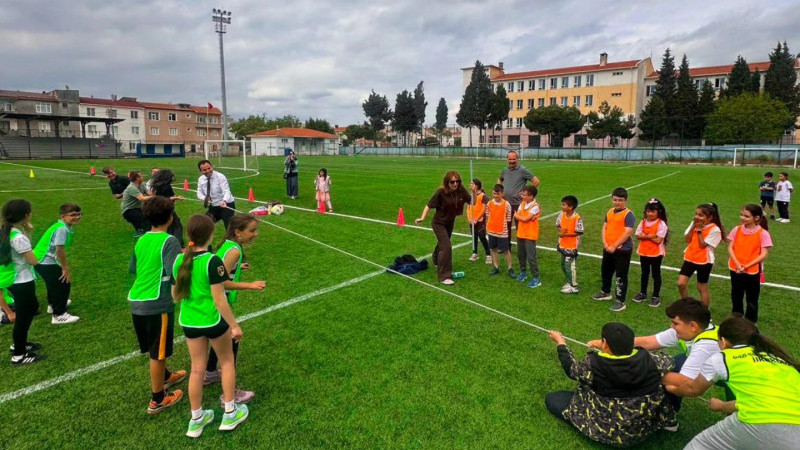 Gelibolu'da Geleneksel Çocuk Oyunları Festivali