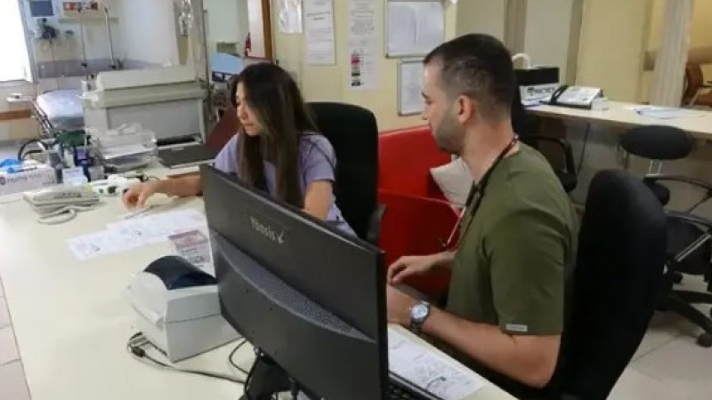 Çanakkale'de laboratuvar teknisyenliğinden Hekimliğe Uzanan Başarı Öyküsü