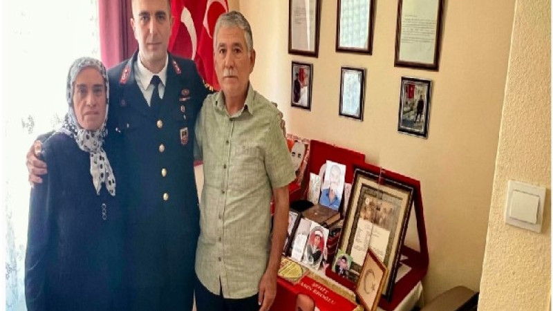 Babalar Gününde Gazi Ve Şehitlerin Babalarına Ziyaret