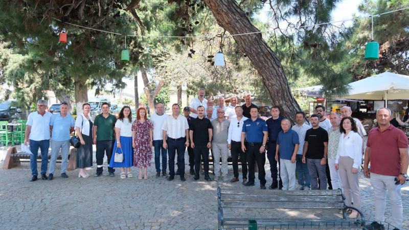 Eceabat Kaymakamı Yenigün, Kilitbahir'de Muhtarlarla Bir Araya Geldi
