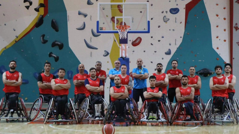 Tekerlekli Sandalye Basketbol A Milli Takımı, hazırlık kampına Güzelyalı’da başladı.