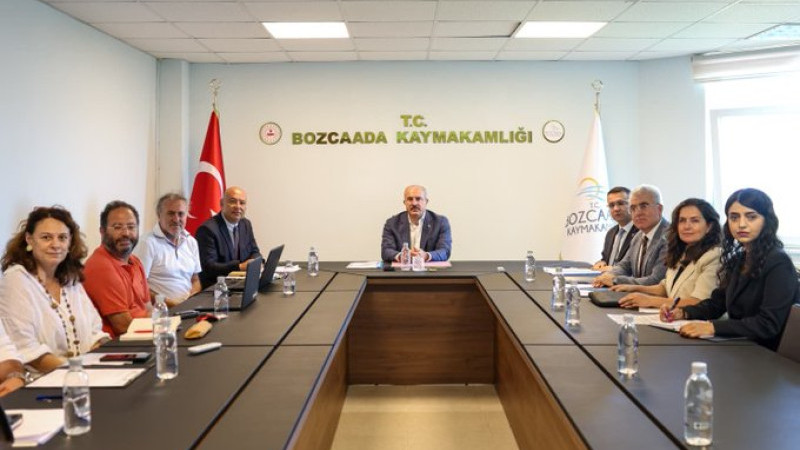 Bozcaada'nın Geleceği Masaya Yatırıldı