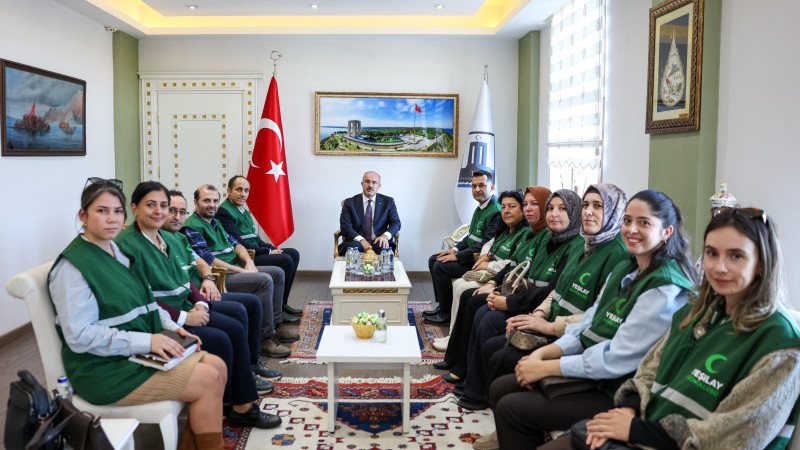 Yeşilay Çanakkale Şubesi'nden Vali Ömer Toraman’a Ziyaret