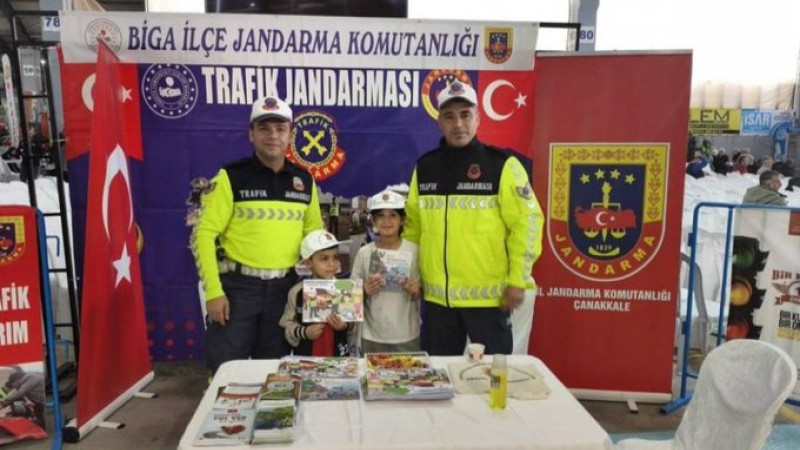 Biga fuarında jandarma tanıtımı yapıldı